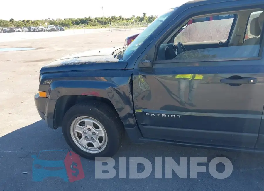 1C4NJPBA3ED632427 Photo# 6