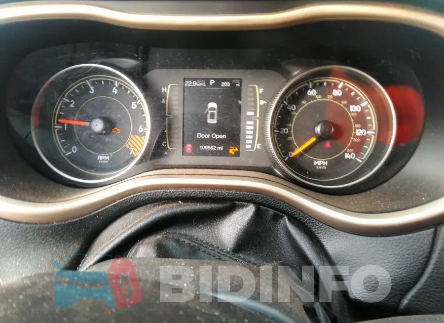 1C4PJLCB5FW694622 Photo# 7