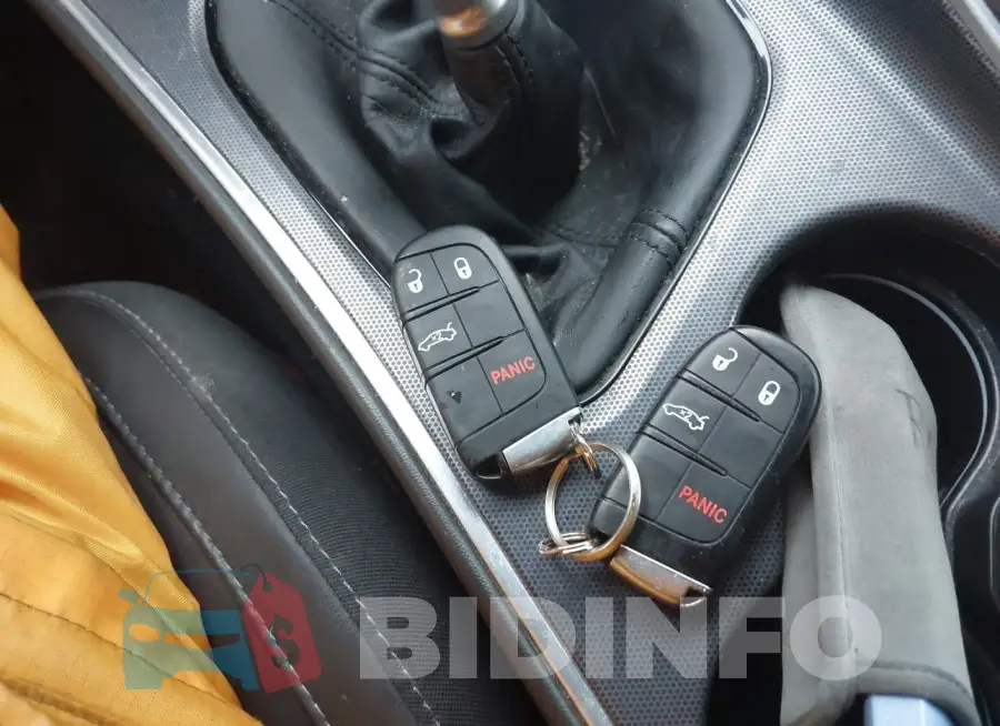 2C3CDZFJ4FH892851 Photo# 11