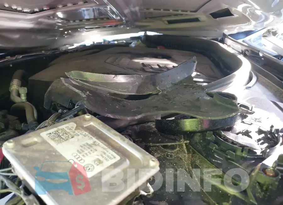3MW5R7J05M8B67725 Photo# 10