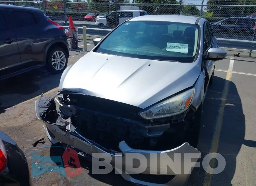 1FADP3F27GL276343 Photo# 11