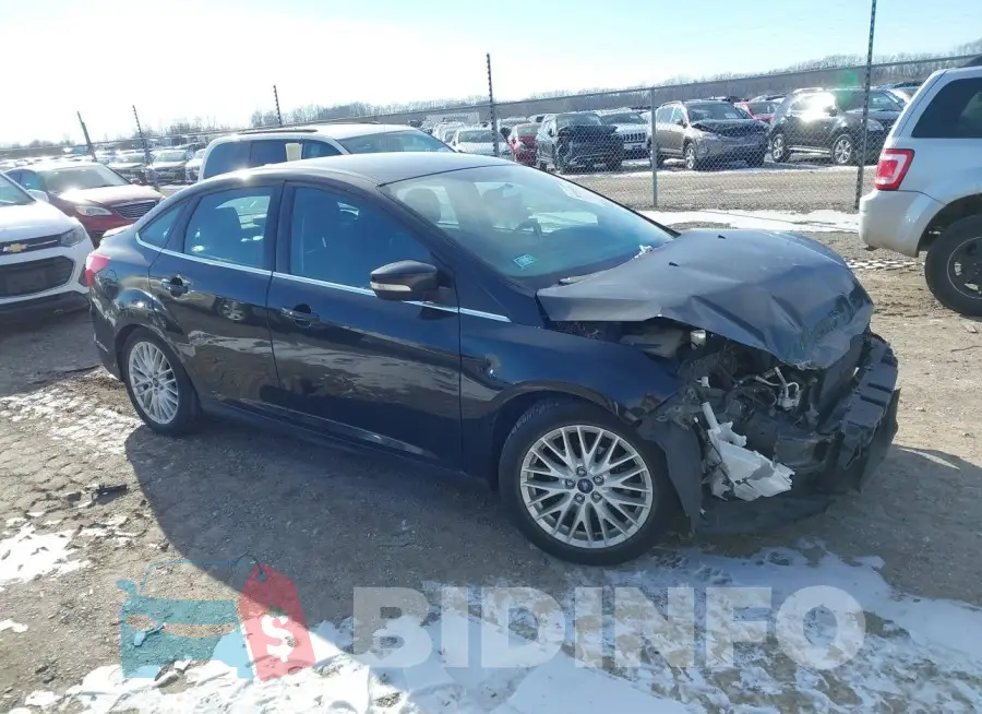 1FADP3J22EL223621 Photo# 1