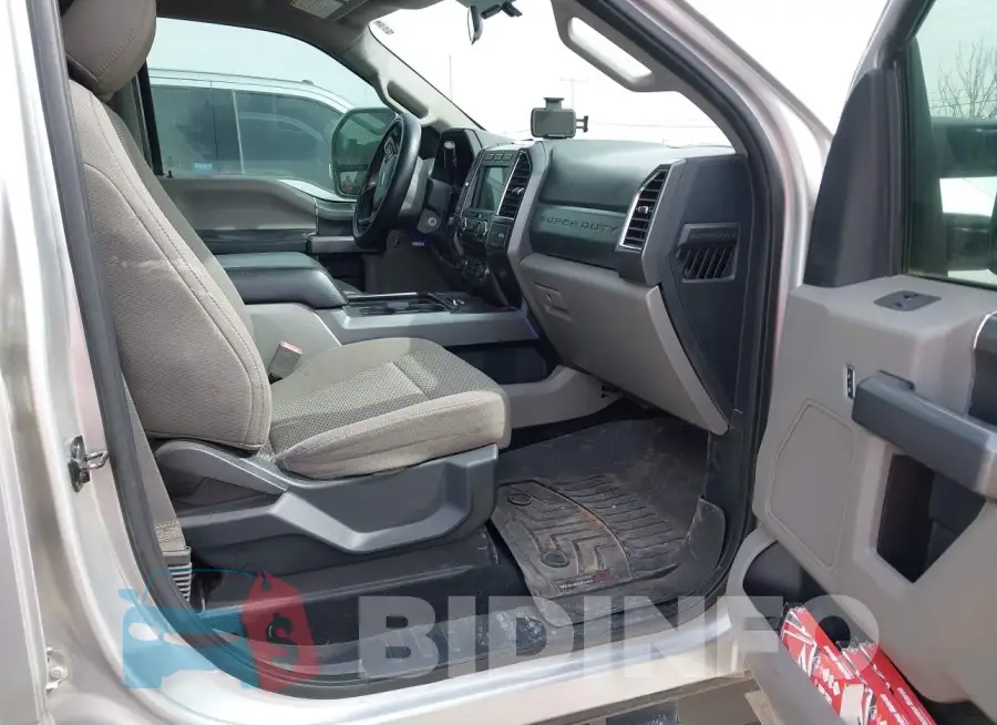 1FT7W2BT9JEB64562 Photo# 5