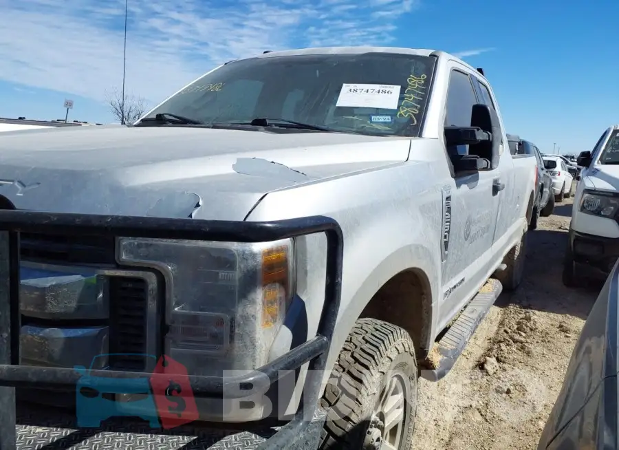 1FT7X2BT1JEC18708 Photo# 2