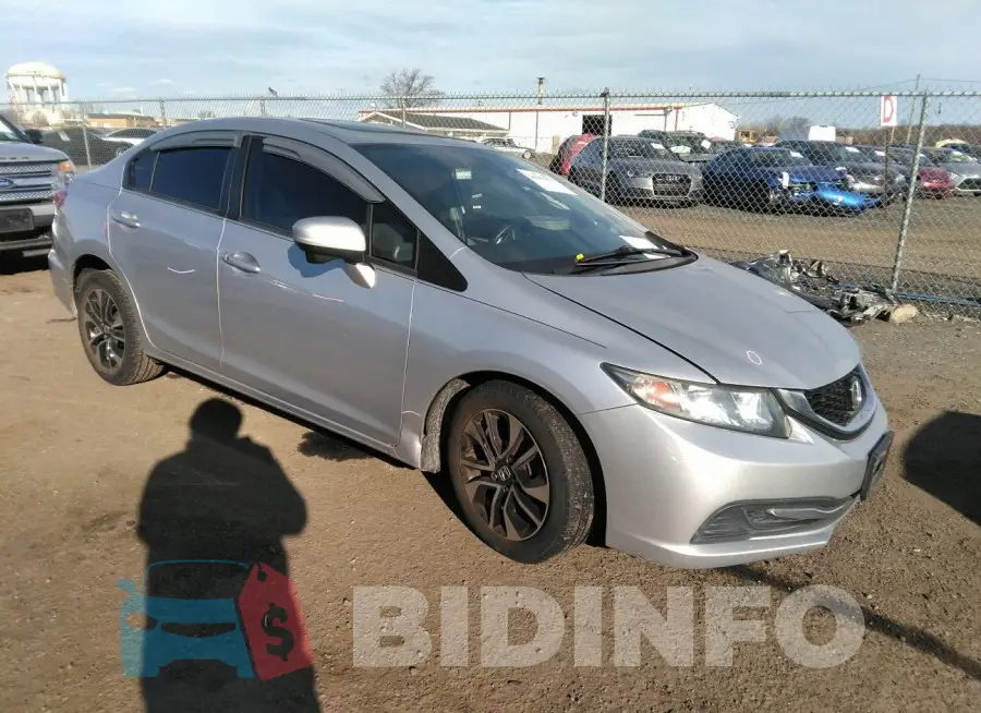 2HGFB2F8XFH551782 Photo# 1