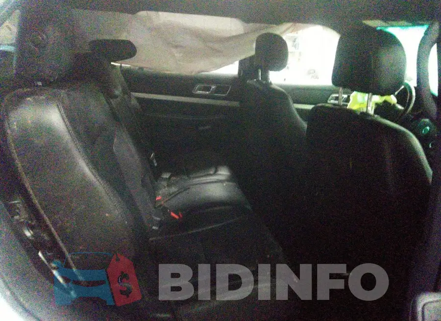 1FM5K8D85HGC60892 Photo# 8