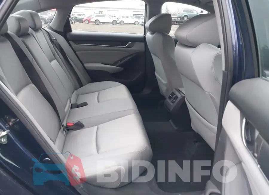 1HGCV1F47KA160194 Photo# 8