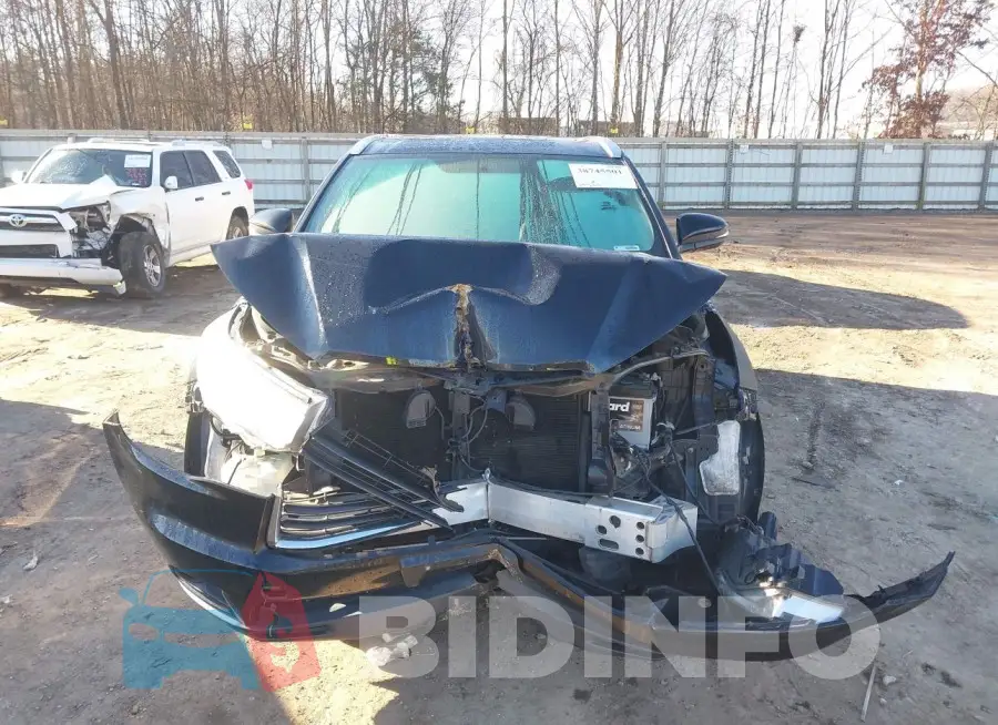 5TDJKRFH7GS267563 Photo# 6