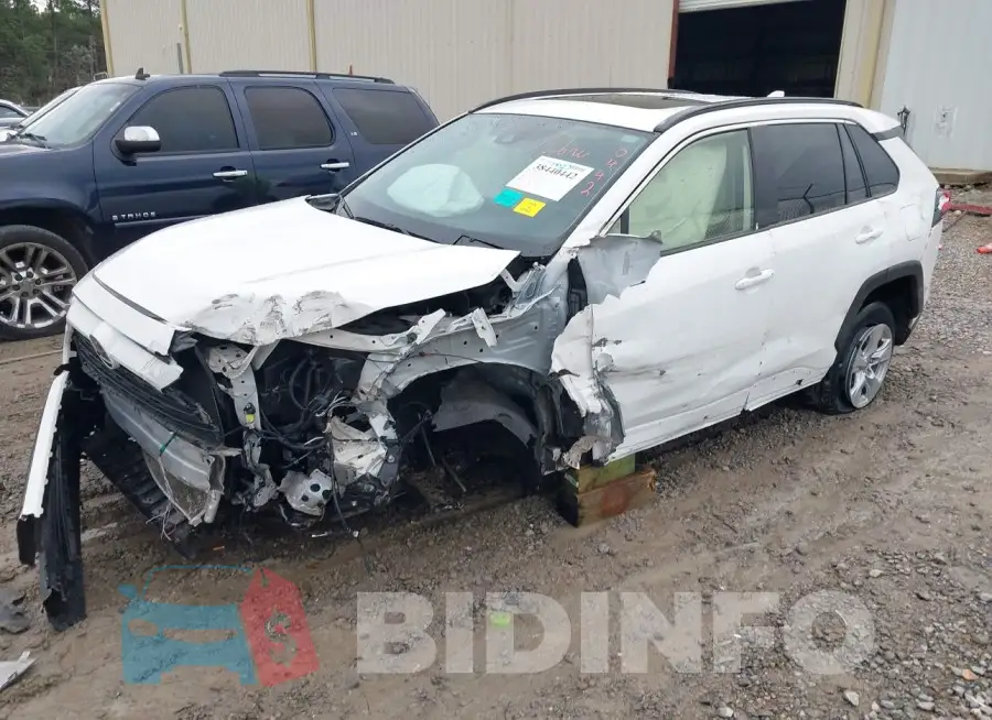 JTMW1RFV4KD041399 Photo# 2