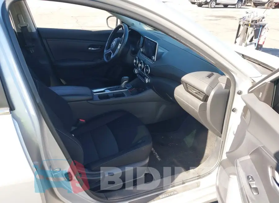 3N1AB8CV2NY206778 Photo# 5