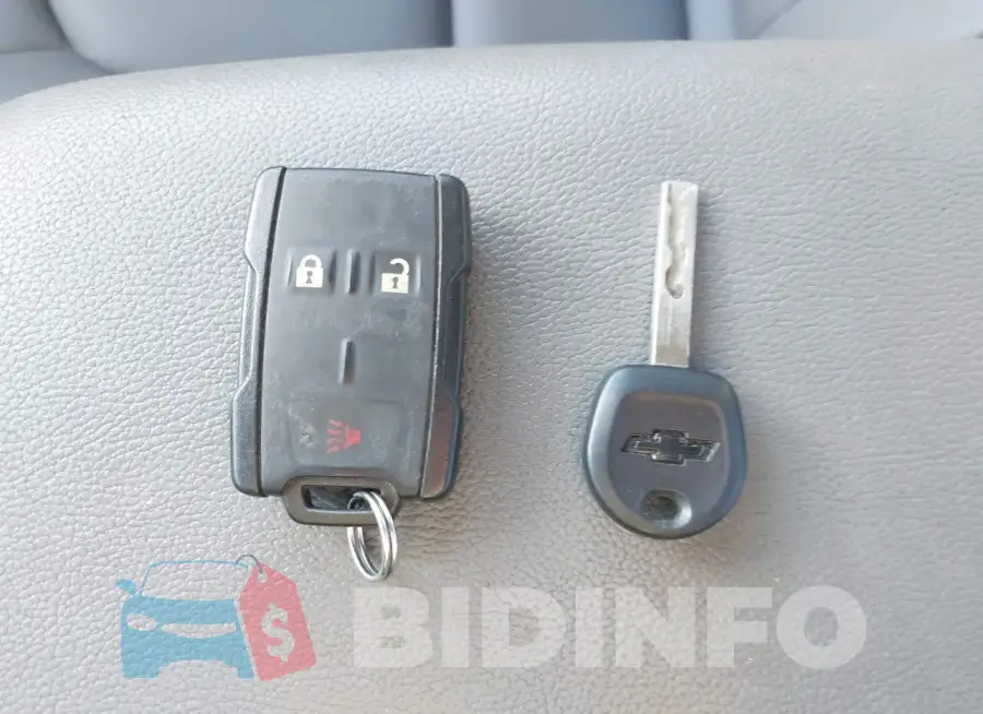 1GCHSAEA2L1145589 Photo# 11