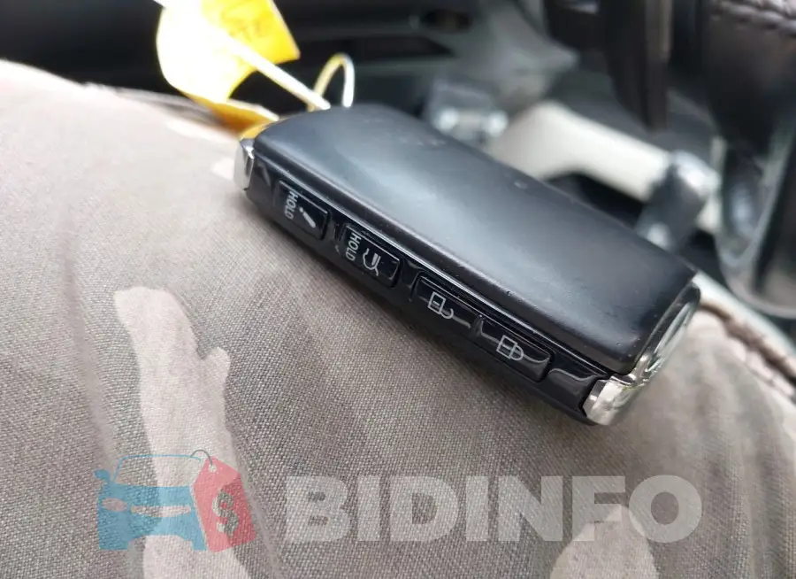 JM3KFBDM6M1325792 Photo# 11