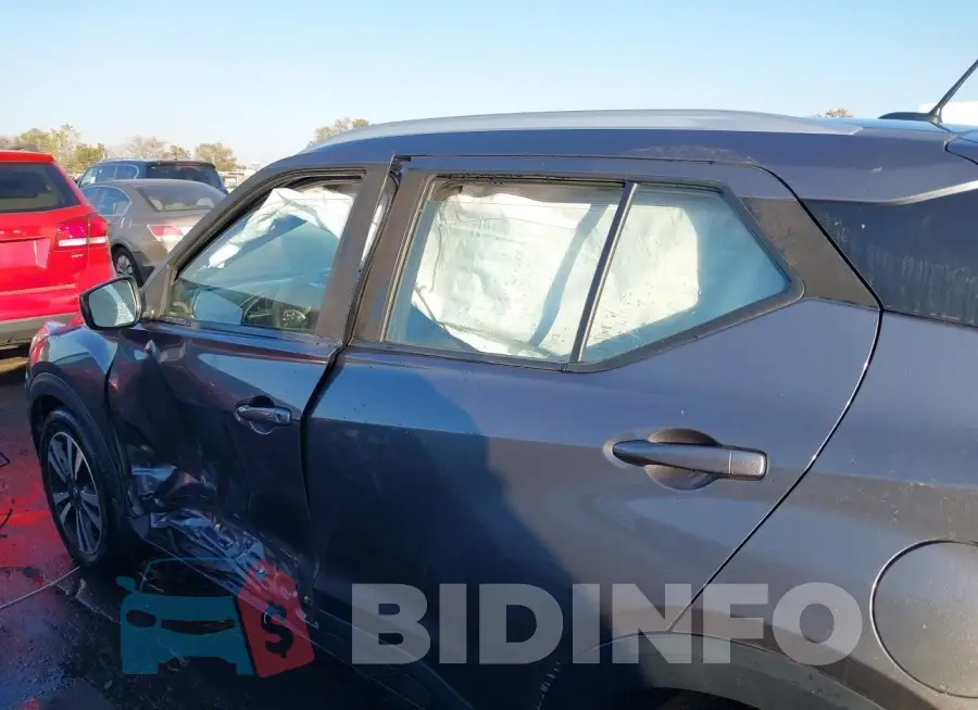 3N1CP5CU4JL518625 Photo# 14