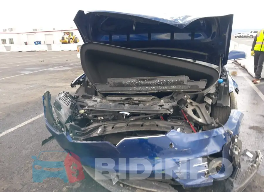 5YJXCBE21HF040161 Photo# 12