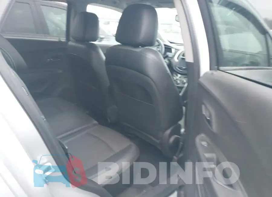3GNCJPSB2GL250295 Photo# 8