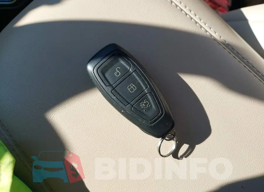1FADP3L90HL292807 Photo# 11