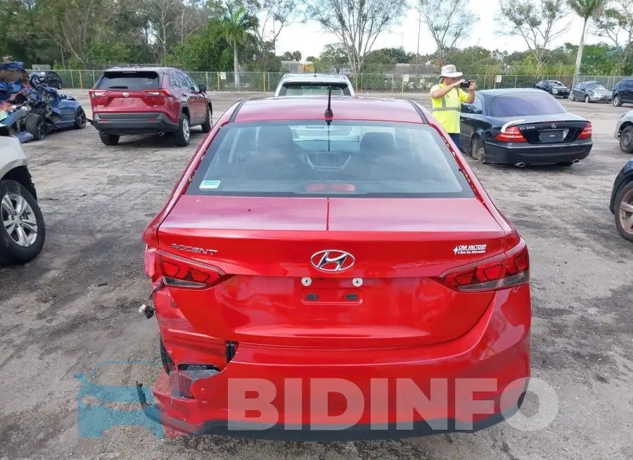 3KPC24A64LE104147 Photo# 16