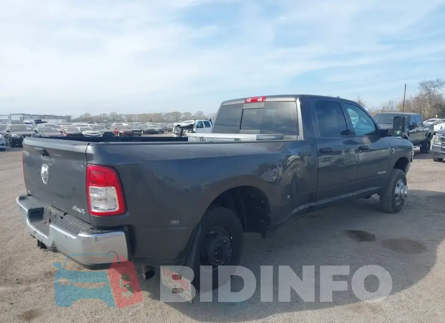 3C63RRGL3MG666494 Photo# 4