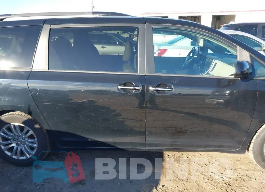 5TDYK3DCXFS612246 Photo# 13