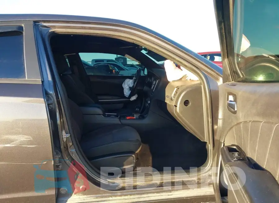 2C3CDXBG7KH745738 Photo# 5