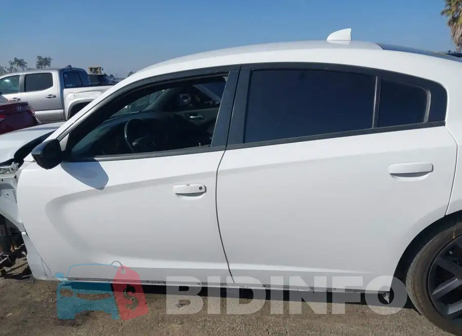 2C3CDXHG4KH713935 Photo# 15