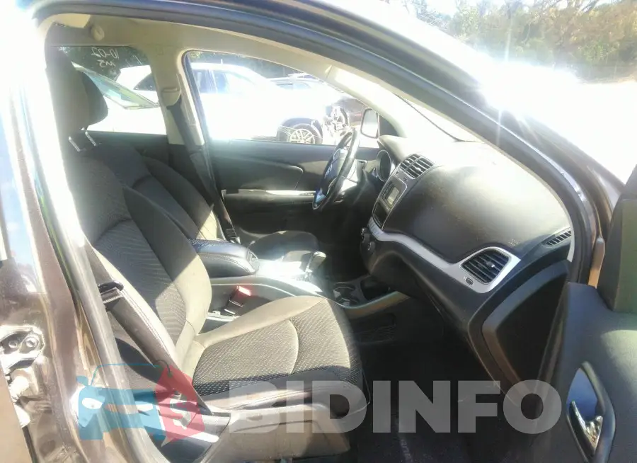 3C4PDCAB3HT633434 Photo# 5