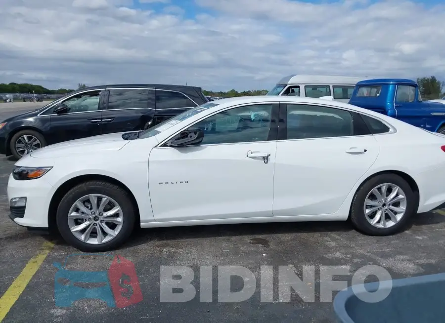 1G1ZD5ST8RF105646 Photo# 14