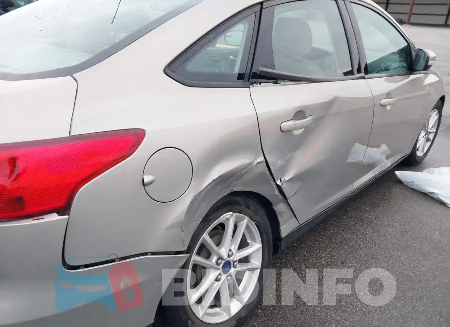 1FADP3F20FL338941 Photo# 6