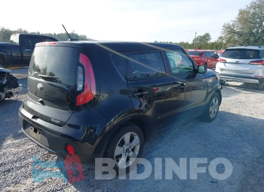 KNDJN2A22J7517021 Photo# 4