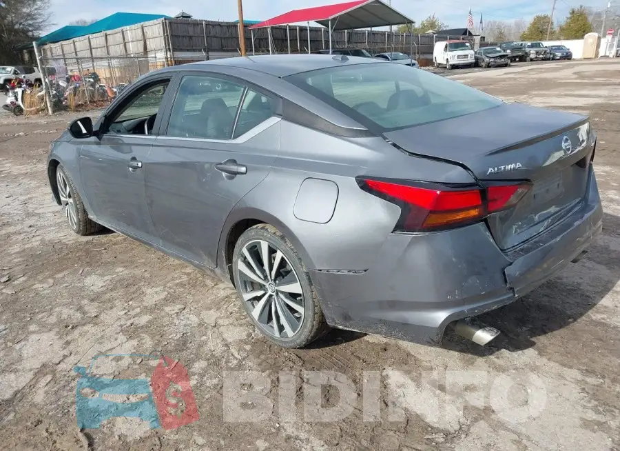 1N4BL4CV9KC139517 Photo# 3
