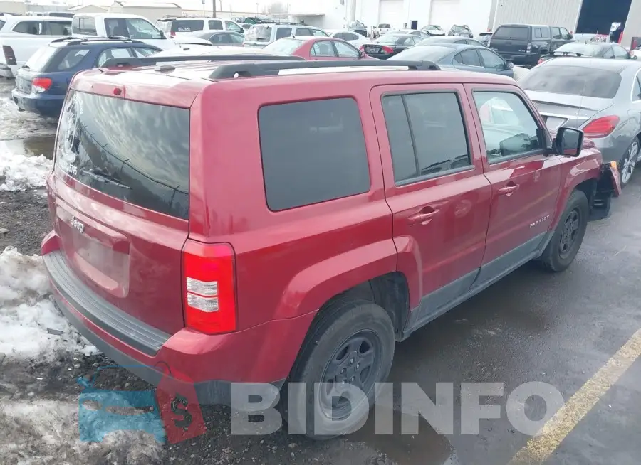 1C4NJPBB6ED900718 Photo# 4