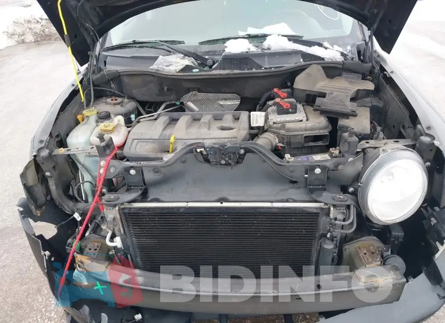 1C4NJPFB6GD651883 Photo# 10
