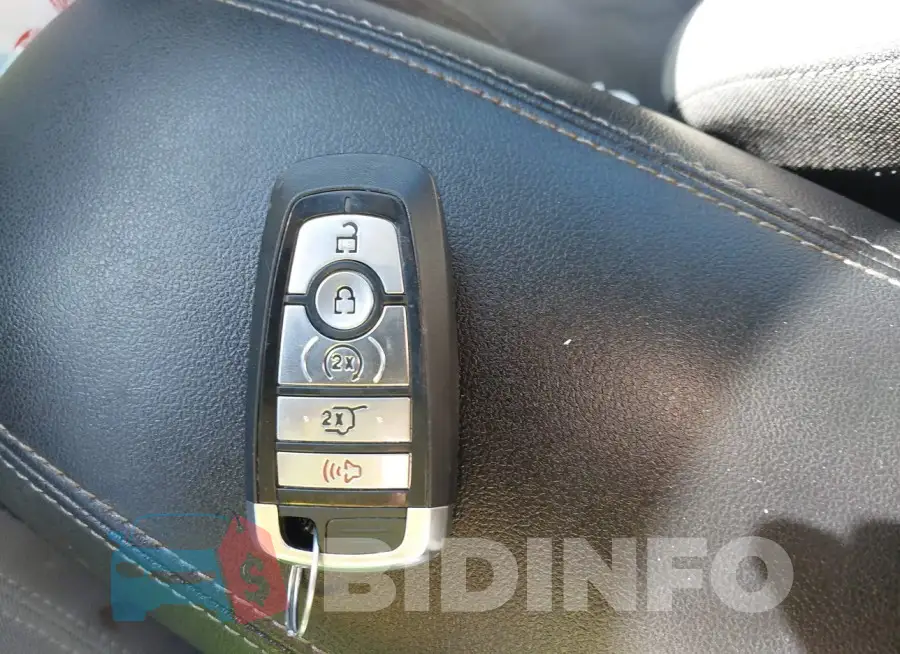 1FMCU0G66MUB28300 Photo# 11