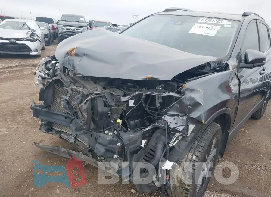 JTMWFREV5JD115284 Photo# 6