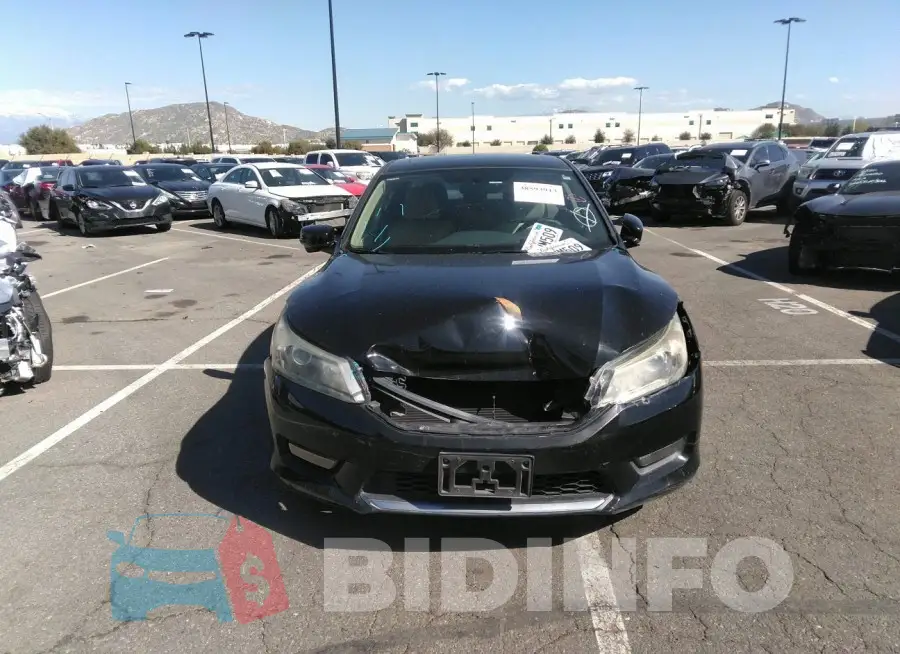 1HGCR2F7XFA158188 Photo# 12