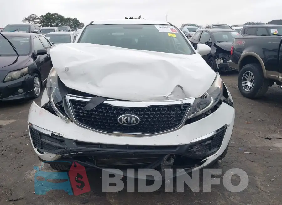 KNDPB3AC2F7744590 Photo# 6
