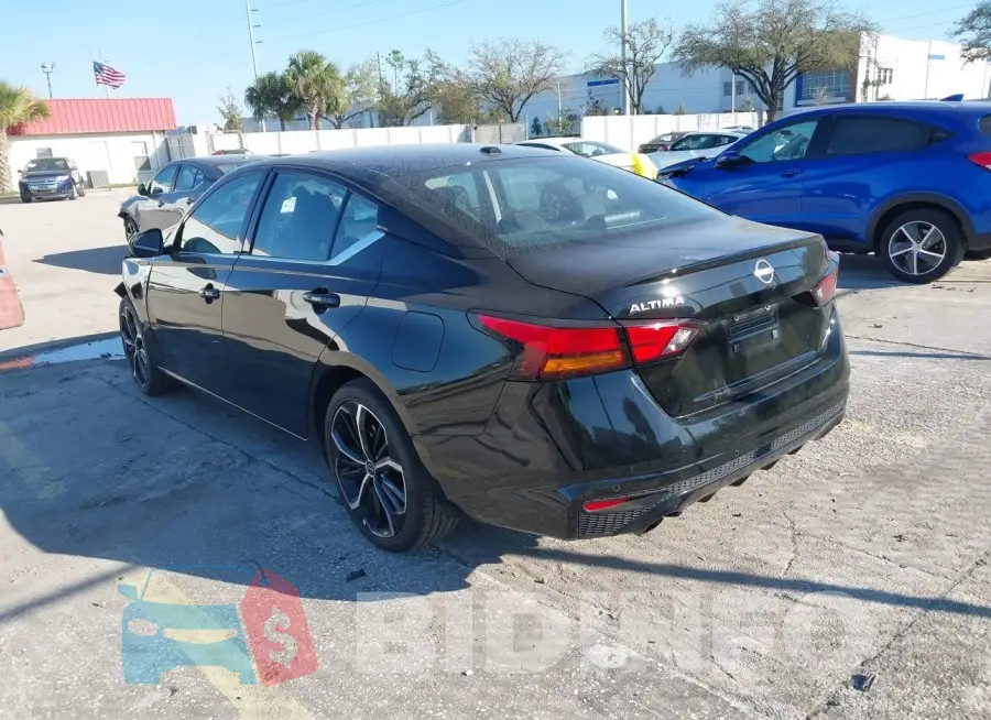 1N4BL4CV3PN321841 Photo# 3