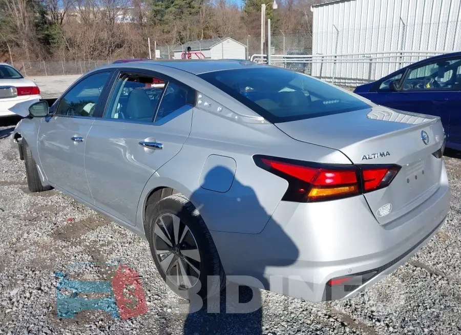 1N4BL4DV9MN359116 Photo# 3