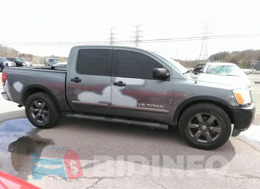 1N6BA0ED1FN514949 Photo# 13