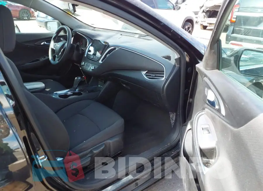 1G1ZD5ST8LF058917 Photo# 5