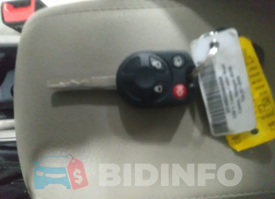 1FADP3F28GL309821 Photo# 11