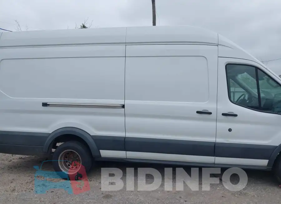 1FTBF4XV5JKA76142 Photo# 13