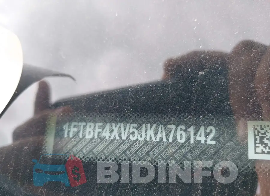 1FTBF4XV5JKA76142 Photo# 9