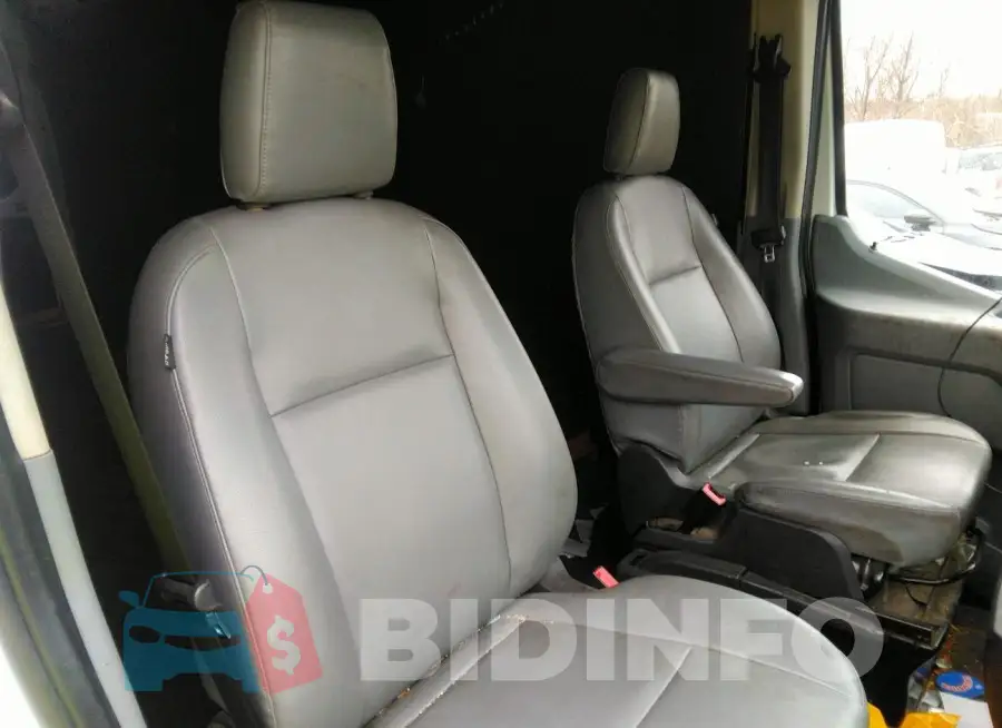 1FTBW3XG8KKB45158 Photo# 8