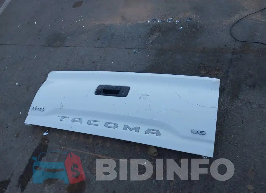 3TMCZ5AN3JM179093 Photo# 11
