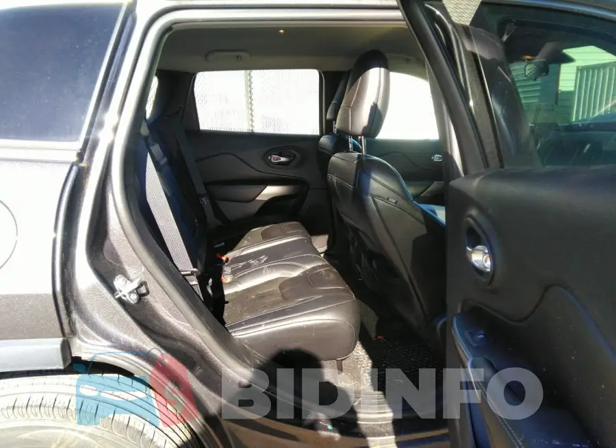 1C4PJMLB2KD393723 Photo# 8