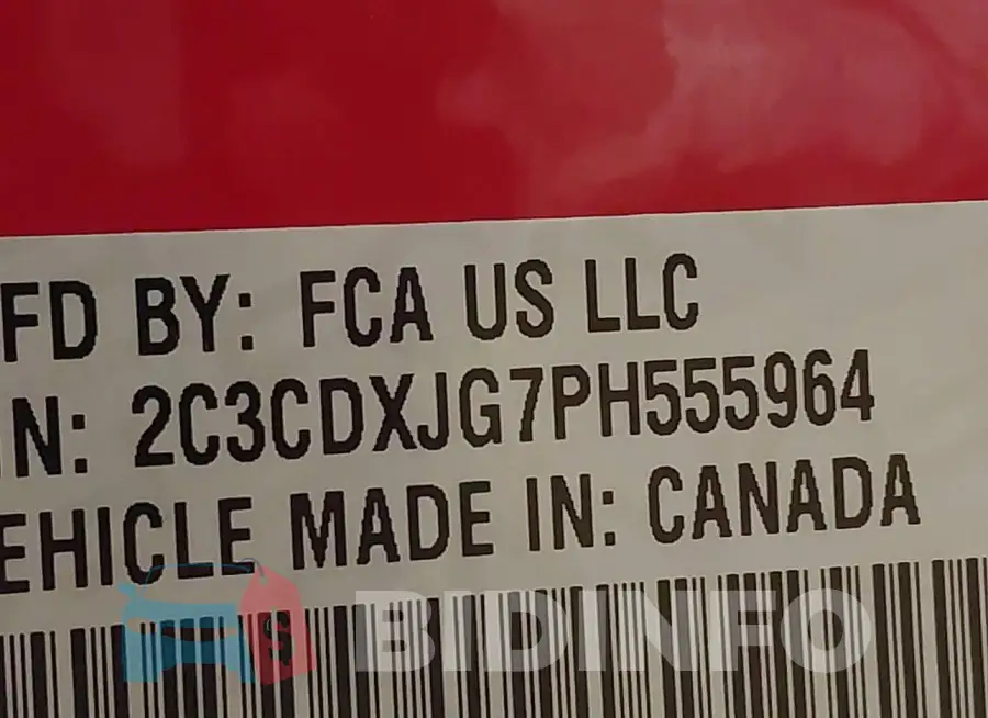 2C3CDXJG7PH555964 Photo# 9
