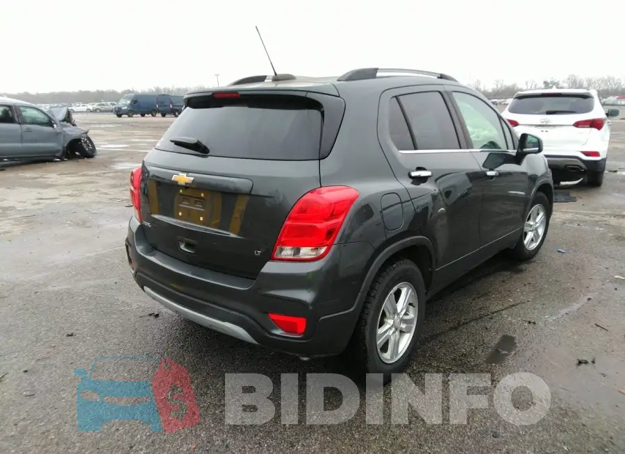KL7CJLSB1JB674509 Photo# 4
