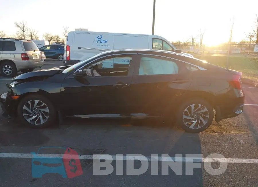 19XFC2F75HE206015 Photo# 13
