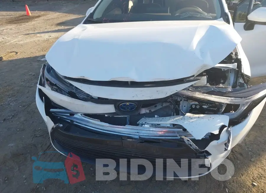 JTDBCMFE4PJ009623 Photo# 6